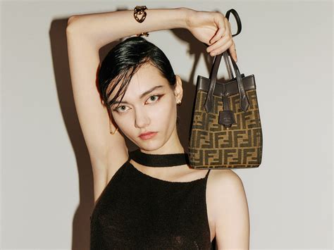 Fendi Introduces The Origami Bag, A New Fall Must .